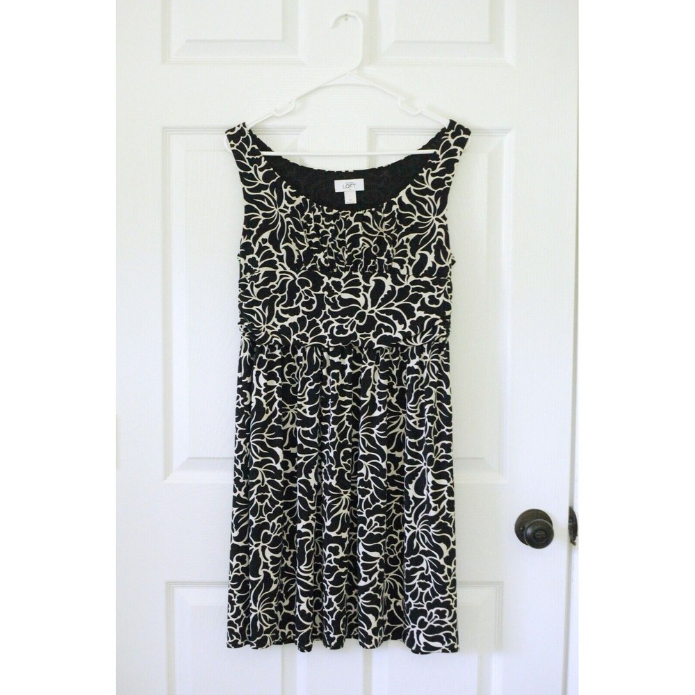 LOFT Sz M Womens Dress Black White Floral Sleeveless Round Neck Gathered Waist - Picture 7 of 12